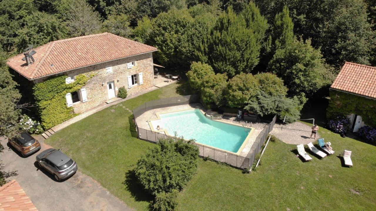 Gite 4 Personnes Situe Aux Portes Du Perigord Saint-Adjutory Luaran gambar